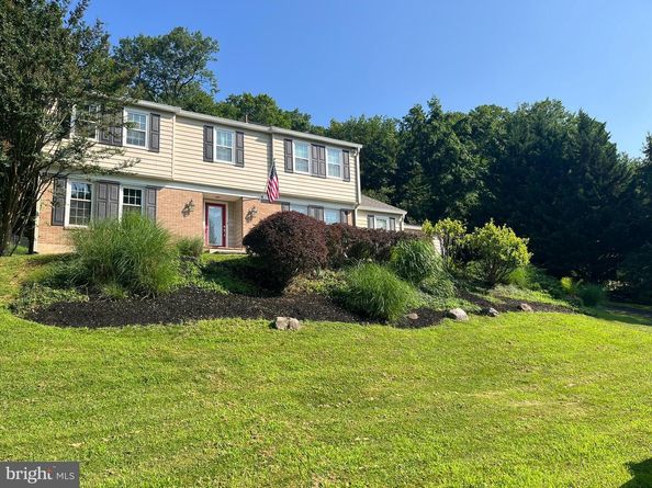 691 Twin Bridge Drive, Wayne PA 19087
