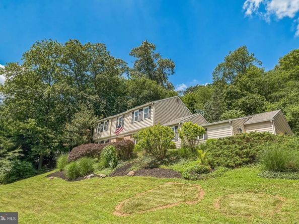 691 Twin Bridge Drive, Wayne PA 19087