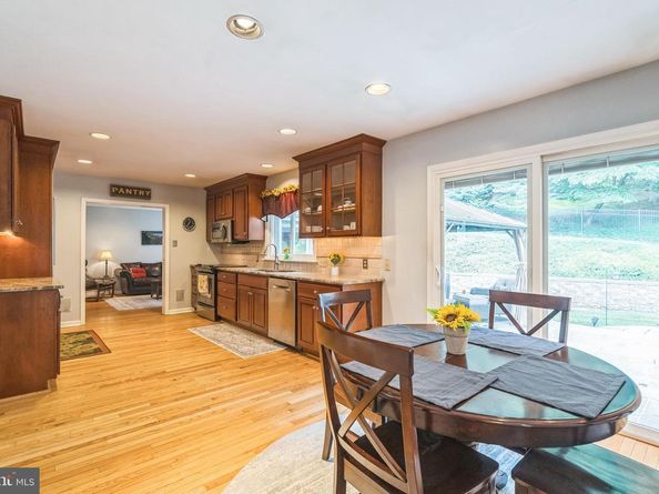 691 Twin Bridge Drive, Wayne PA 19087