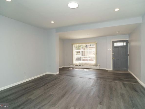 2557 S 61st Street, Philadelphia PA 19142