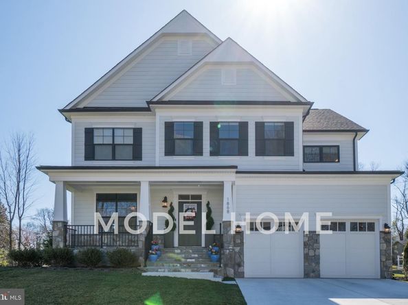 7717 Fisher Drive, Falls Church VA 22043