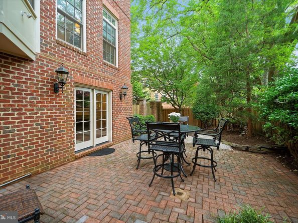 2011 Mayfair Mclean Court, Falls Church VA 22043