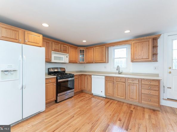 910 N Lecount Street, Philadelphia PA 19130