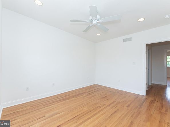 910 N Lecount Street, Philadelphia PA 19130