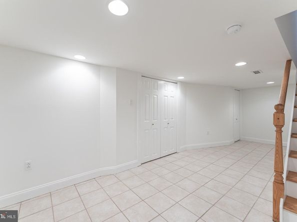 910 N Lecount Street, Philadelphia PA 19130