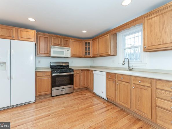 910 N Lecount Street, Philadelphia PA 19130