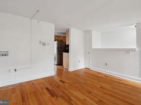 2016 Christian Street C, Philadelphia PA 19146