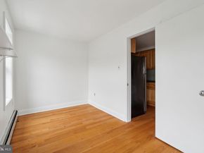 2016 Christian Street C, Philadelphia PA 19146