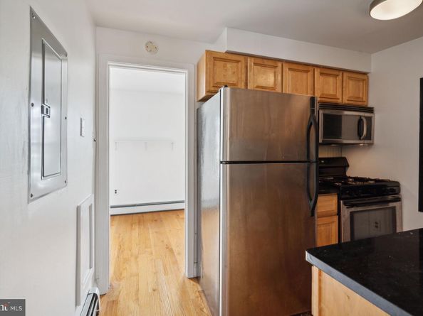 2016 Christian Street C, Philadelphia PA 19146