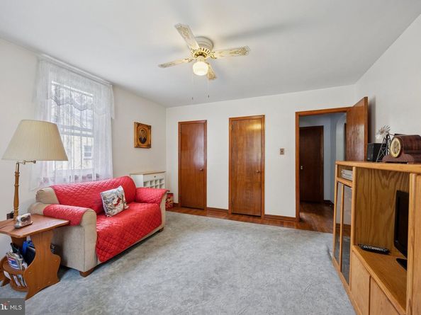 1151 Fitzwatertown Road, Abington PA 19001