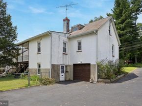 1151 Fitzwatertown Road, Abington PA 19001