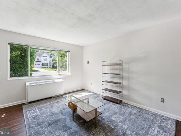 3701 5TH Street S 212, Arlington VA 22204