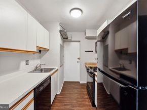 3701 5TH Street S 212, Arlington VA 22204