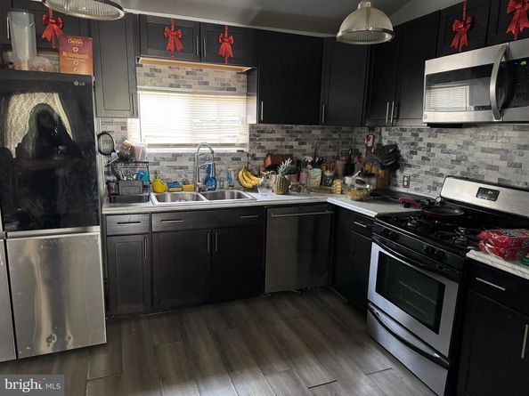 1017 Lawrence Avenue, Darby PA 19023