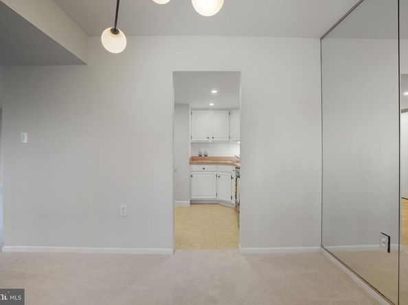 1552 Northgate Square 12B, Reston VA 20190