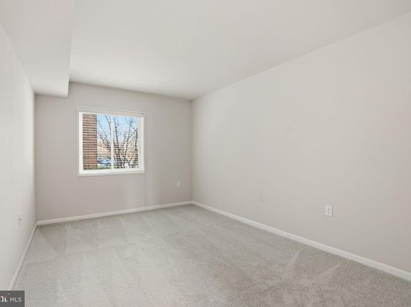 1552 Northgate Square 12B, Reston VA 20190