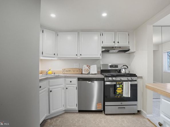 1552 Northgate Square 12B, Reston VA 20190