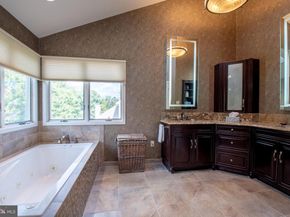 52 Dalton Way, Southampton PA 18966