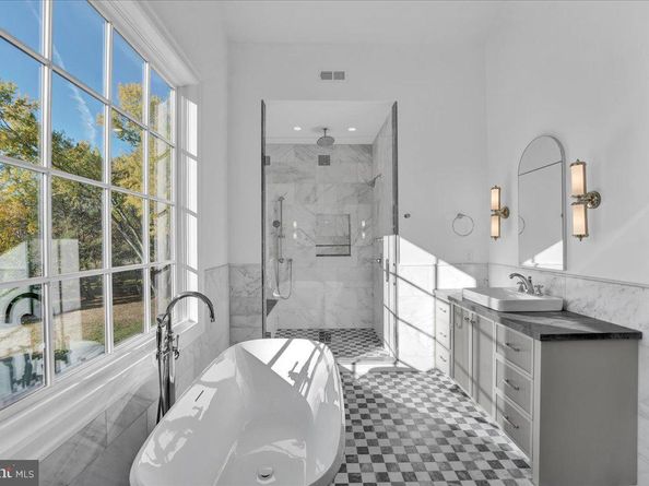 457 Brownsburg Road W, Newtown PA 18940