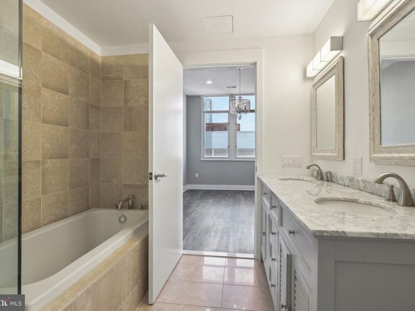 1101 Locust Street 8B, Philadelphia PA 19107