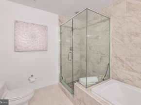 1101 Locust Street 8B, Philadelphia PA 19107