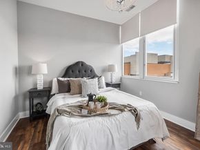1101 Locust Street 8B, Philadelphia PA 19107