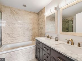 1101 Locust Street 8B, Philadelphia PA 19107