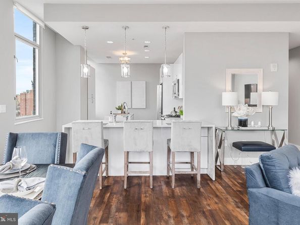 1101 Locust Street 8B, Philadelphia PA 19107