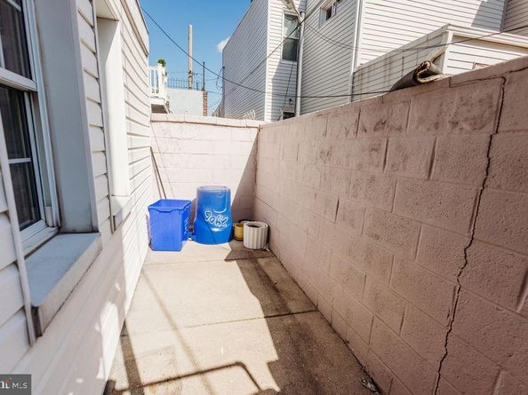 206 Mifflin Street, Philadelphia PA 19148