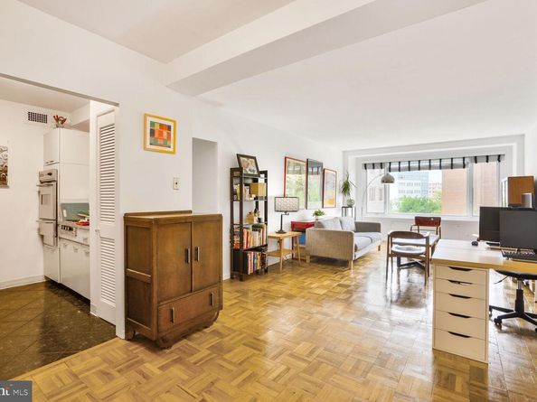 2475 Virginia Avenue NW 608, Washington DC 20037