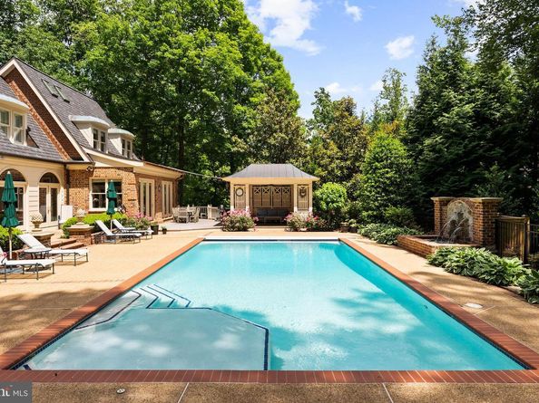 6707 Lupine Lane, Mclean VA 22101