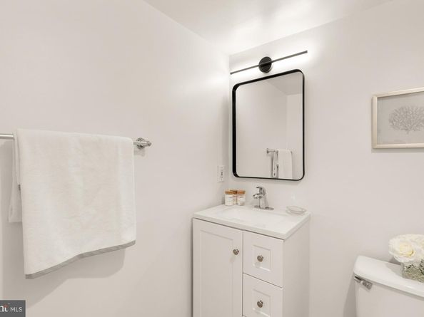 1301 20TH Street NW 312, Washington DC 20036