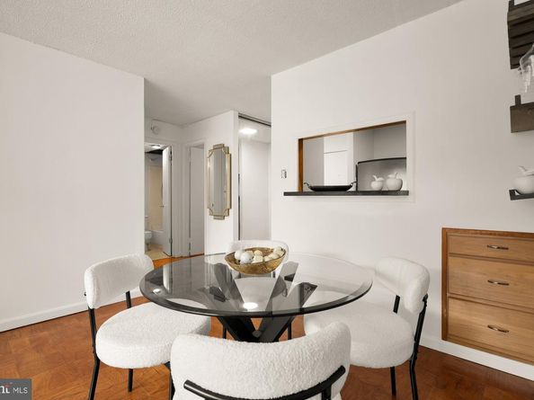 1301 20TH Street NW 312, Washington DC 20036