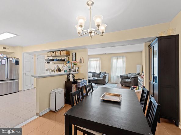 657 S Queen Anne Drive, Fairless Hills PA 19030