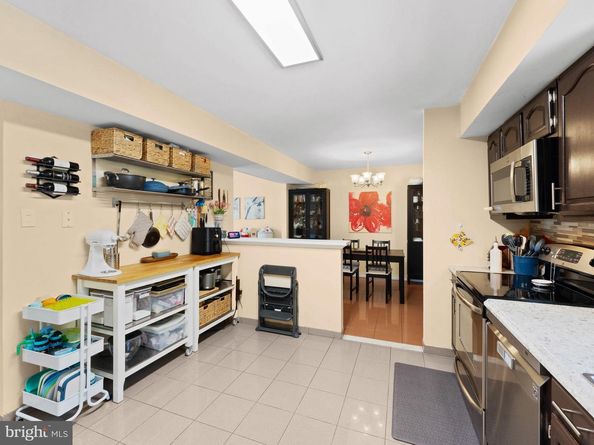657 S Queen Anne Drive, Fairless Hills PA 19030
