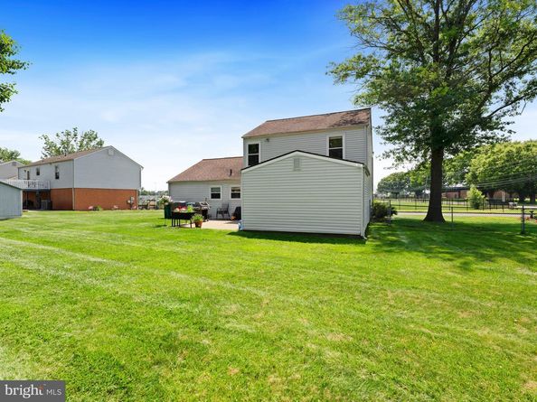 657 S Queen Anne Drive, Fairless Hills PA 19030
