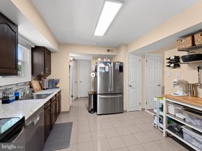 657 S Queen Anne Drive, Fairless Hills PA 19030