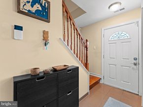 657 S Queen Anne Drive, Fairless Hills PA 19030