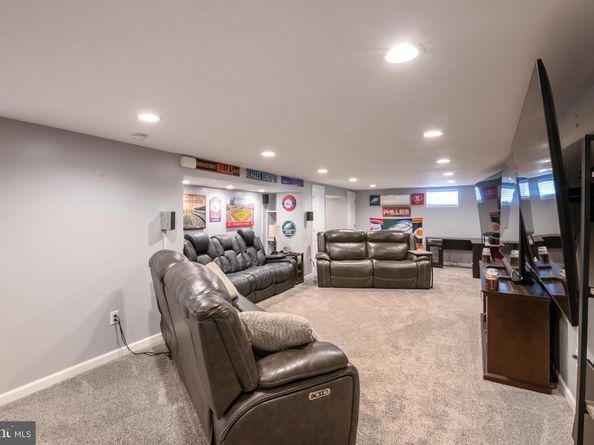 27 N Westview Avenue, Feasterville Trevose PA 19053