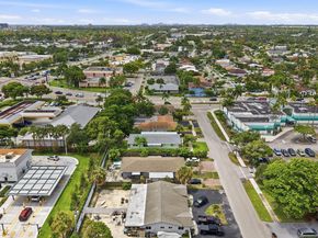 8 NE 9th Avenue, Deerfield Beach FL 33441