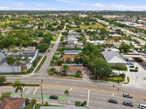 8 NE 9th Avenue, Deerfield Beach FL 33441