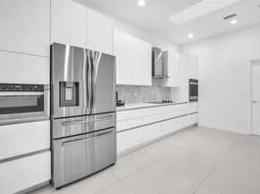 2163 Bay Court, Weston FL 33326