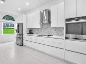 2163 Bay Court, Weston FL 33326