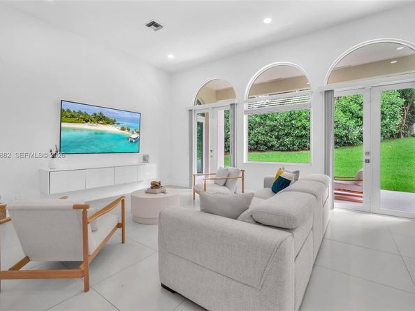 2163 Bay Court, Weston FL 33326