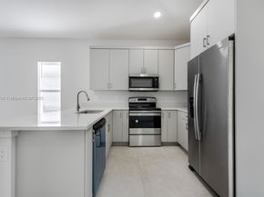513 6th Avenue S, Lake Worth Beach FL 33460