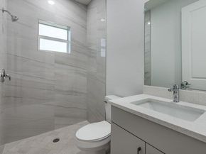 513 6th Avenue S, Lake Worth Beach FL 33460
