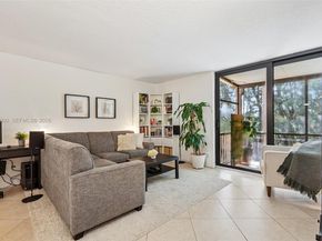 400 Commodore Drive 206, Plantation FL 33325