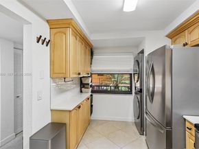 400 Commodore Drive 206, Plantation FL 33325