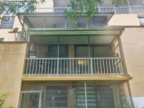 400 Commodore Drive 206, Plantation FL 33325