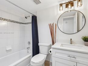 400 Commodore Drive 206, Plantation FL 33325